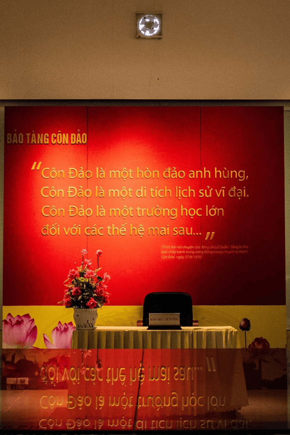 Ghé thăm bảo tàng Côn Đảo để hiểu rõ hơn về lịch sử của hòn đảo này (Nguồn: page Việt Nam ơi)